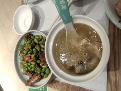 肥西老母鸡汤-老乡鸡(上海白玉兰广场店)