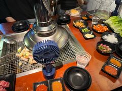 -肉甲韩国木炭烤肉(新壹街1店)