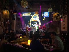 -胡桃里乐队酒馆(鎏嘉码头店)