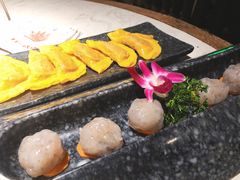 干贝咸蛋黄虾滑-哥老官重庆美蛙鱼头(西湖银泰十一哥店)