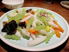 -前海沿·青岛菜(大拇指广场石老人店)