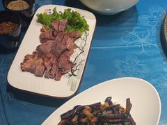 -乔家小院•非遗驴肉•本地小海鲜(滨河路店)