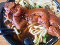 猪脚砂锅面-小义乌砂锅拉面(海事共享区店)