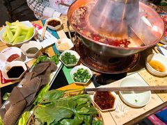 -琥珀老六龙虾(四里河店)