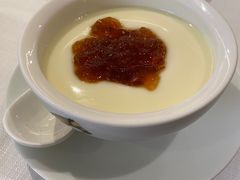 桃胶姜汁炖鲜奶-北京厨房(西安SKP店)