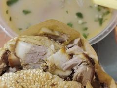 -洪峰浩老北京烧饼夹肉(角门路店)