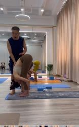 -亚太瑜伽普拉提学院