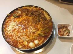 -玛喜达韩式火锅大排档(海城店)