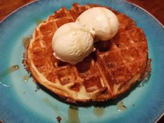 -蓝壁虎咖啡酒馆