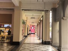 -王府井奥莱临潼小镇(临潼店)