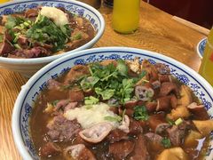 卤煮火烧-门框胡同百年卤煮(新街口店)