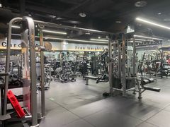 -VLines耀能运动24小时·月付制健身(京广桥店)