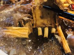 -亿诣蝎府炸酱面羊蝎子火锅(酷车小镇店)