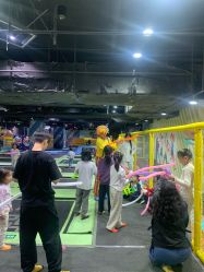 -反弹蹦床公园·亲子乐园·团建·派对(青岛融创茂店)