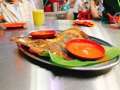 -黄亚华小食店(Jalan Alor)
