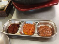 -围炉肉舍•炭烤活鳗•丹东海鲜烤肉(步行街店)