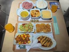 -老乡鸡(上海白玉兰广场店)