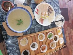 -桥香园过桥米线(国贸店)