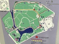 -万绿园