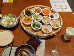 -包整·丝娃娃(一览甲秀楼风景店)