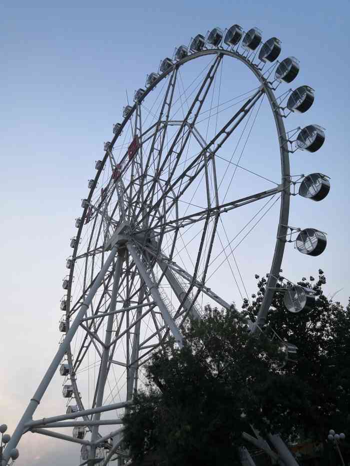 打分 除了天津之眼,水上公園也有摩天輪噢