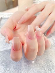 -纤纤玉手美甲美睫美容