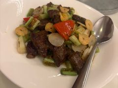 葱爆日式牛柳粒-利苑酒家(合景国际金融广场店)