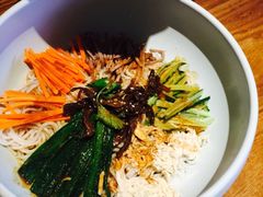 -云海肴·汽锅鸡·云南代表菜(天山百盛优客店)