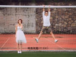 俏皮可爱-巴黎婚纱摄影工作室