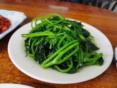 炒地瓜叶-老杨饭店(万科里店)