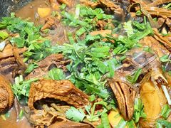 -锅老头海鲜铁锅炖