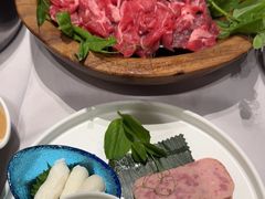 -红鼎豆捞·非遗鲍皇汤火锅(宝丰路店)