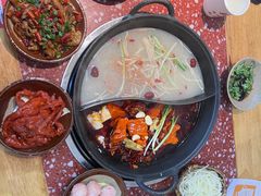 -赵美丽·重庆社区火锅·直营店(火车东站·中豪国际店)