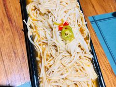 -八月美食小馆(银泰城总店)