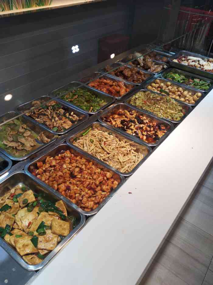 川闻清粥小菜-"公司楼下新开的一家,它家主打的是米饭炒菜.