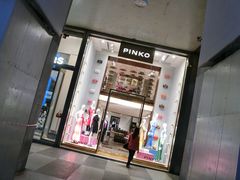 -文艺复兴百货(米兰大教堂广场店)