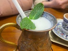 薄荷酸奶-MADO冰淇淋咖啡馆(淘金店)