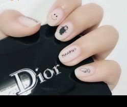 -Pink You美甲美睫纹绣定制中心