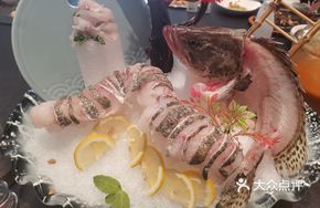 Spicy Sour Lobster Soup with Bridge-Style Guilin Fish