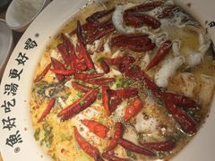 老坛酸菜鲈鱼-江渔兒酸菜魚專門店(顺盈时代广场店)