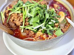 红烧肥肠-铁锅哥米线