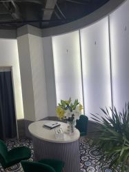 -PE SALON 