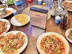 -三亚火车头万人海鲜广场