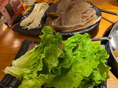 -呷哺呷哺(普陀乐购真北店)