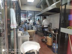 大堂-崇德楼水盆牛羊肉泡馍馆(文艺路店)