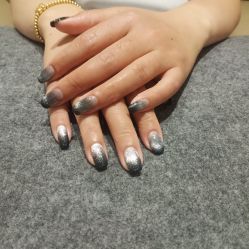 -天生爱美甲
