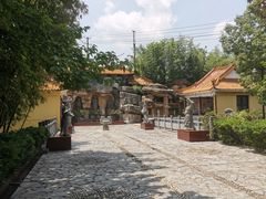 -金孔雀温泉旅游度假村