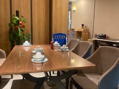 -有红鸡毛店·川菜(建设路店)