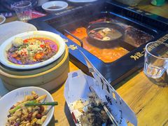 -老牌坊云南鱼豆花火锅(哈西万达店)