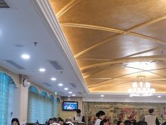 -汗腾格里·风味餐厅(新疆驻京办店)